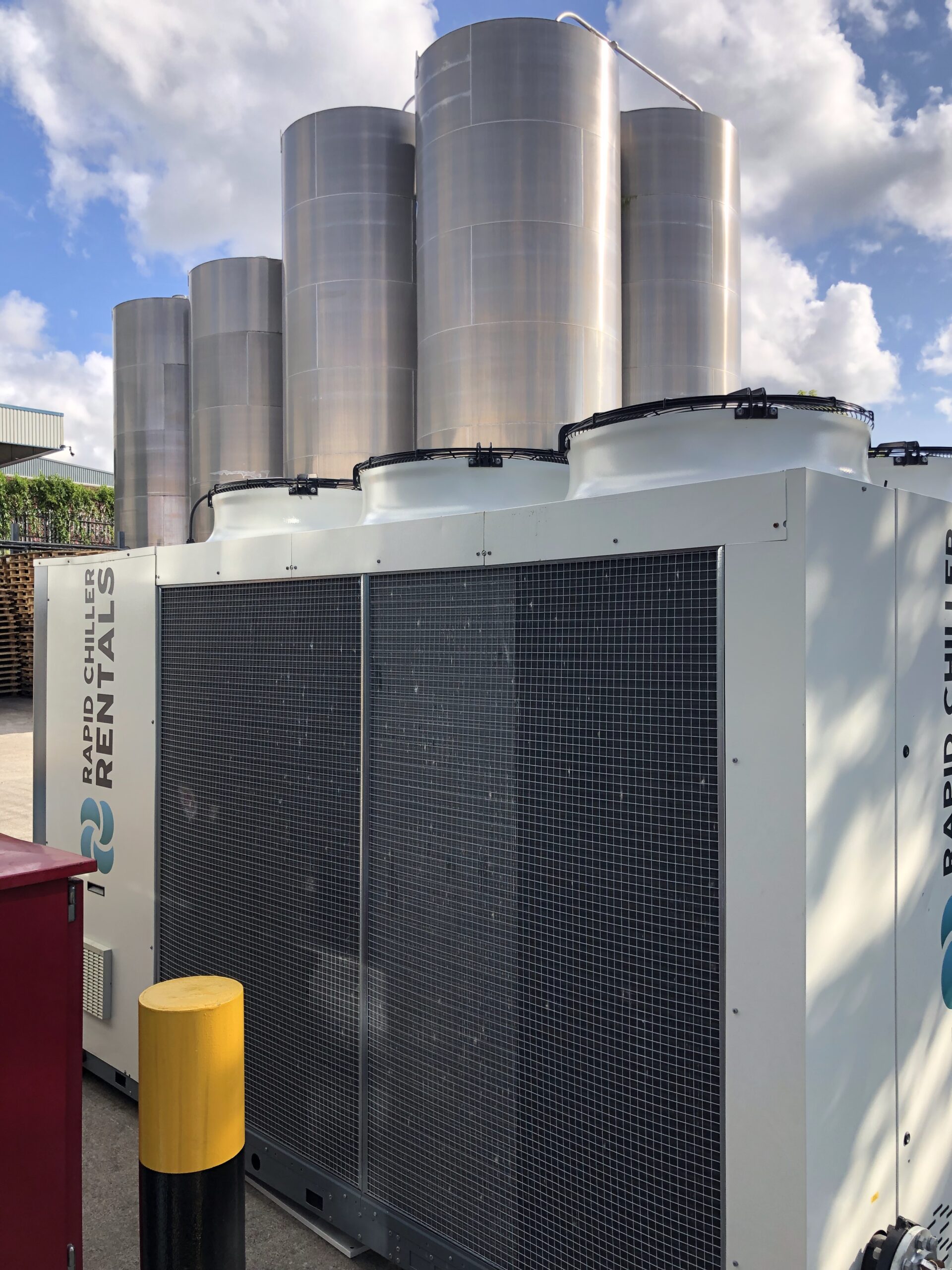 200kw air cooled chiller available to hire from Rapid Chiller Rentals